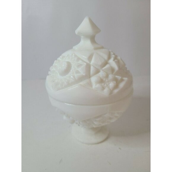 VINTAGE Milk Glass Covered Candy Dish Size 5"X8" - Picture 1 of 9